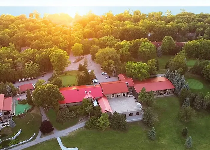 Oakwood Resort
