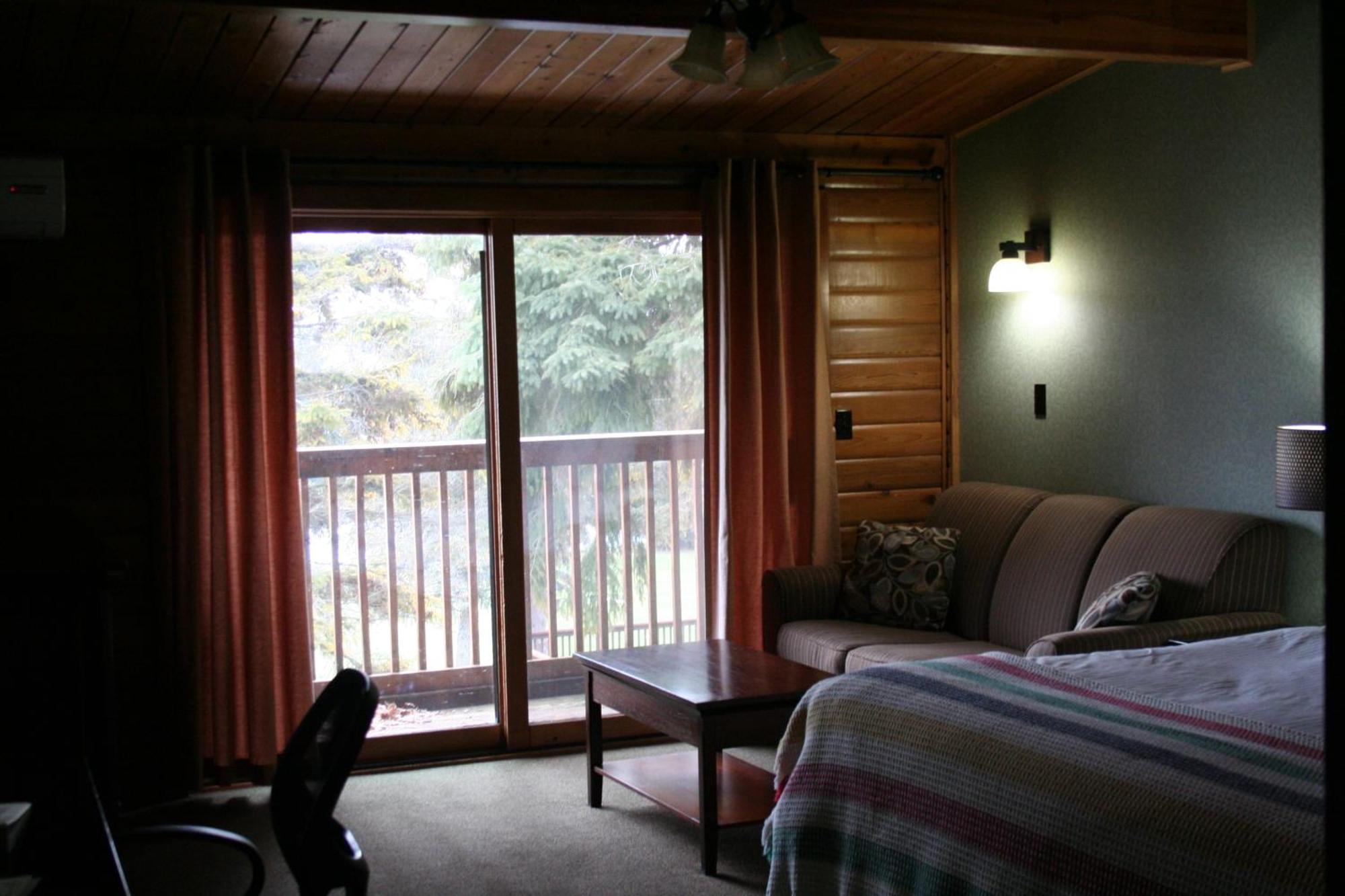 Oakwood 4*