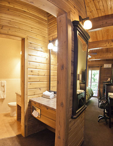 Oakwood 4*